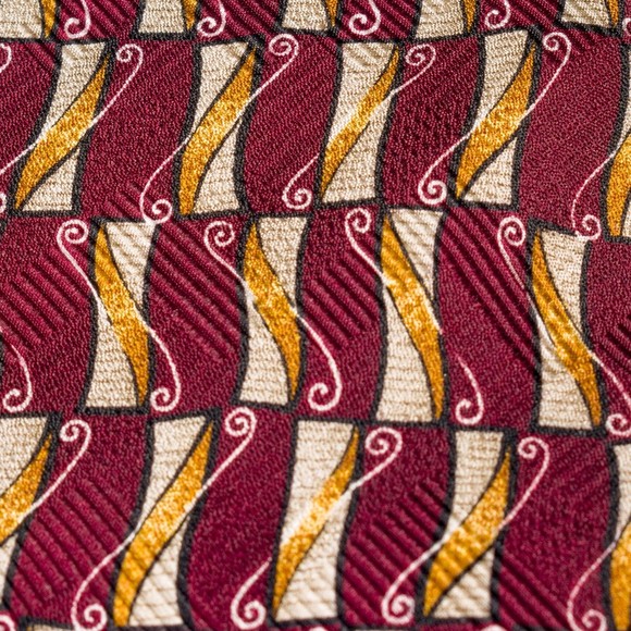 Tom James 100% Silk Tie Burgundy Gold Geometric Men's Designer Necktie USA - Picture 5 of 5